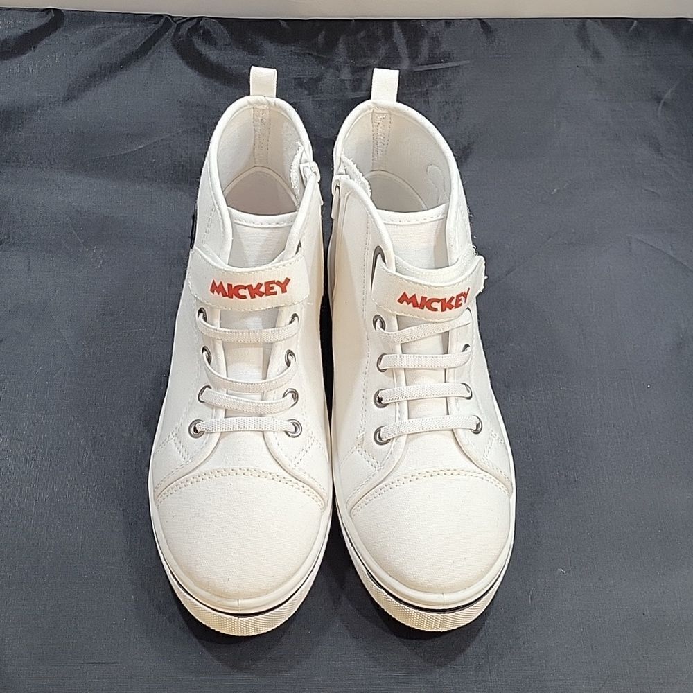 BRAND NEW MICKEY MOUSE HIGH TOP SIDE ZIPPER CLOSURE SNEAKER